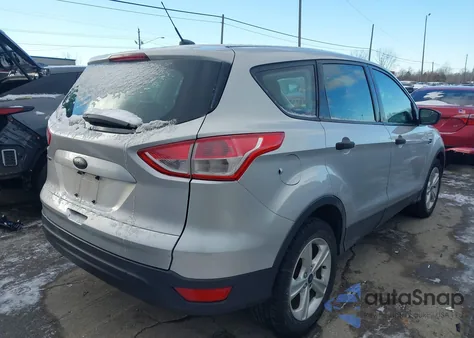2015 Ford Escape S из США, поврежденный, VIN 1FMCU0F72FUA23721